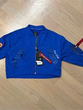 New York Knicks Alpha Industries Women's Full Zip Cropped Jacket NBA New Era